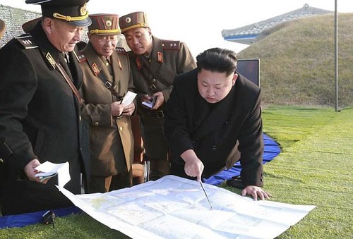 เปียงยางเตือนว่าจะทำการตอบโต้การซ้อมรบระหว่างสหรัฐกับสาธารณรัฐเกาหลี - ảnh 1