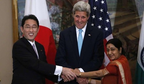 ญี่ปุ่น สหรัฐและอินเดียประชุมไตรภาคีเกี่ยวกับความร่วมมือด้านความมั่นคงทางทะเล - ảnh 1