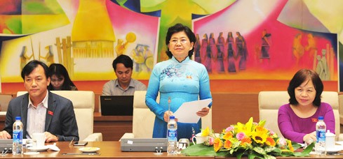 เวียดนาม-บังคลาเทศแลกเปลี่ยนประสบการณ์ด้านการบริหารและจัดทำหลักสูตรการเรียนระดับประถมศึกษา - ảnh 1