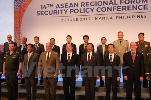 เวียดนามเข้าร่วมการประชุมนโยบายด้านความมั่นคงอาเซียน - ảnh 1
