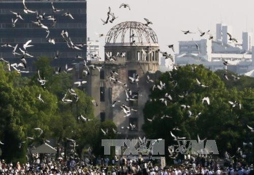  ญี่ปุ่นรำลึกครบรอบ72ปีวันสหรัฐทิ้งระเบิดปรมาณูใส่เมืองฮิโระชิมะ - ảnh 1