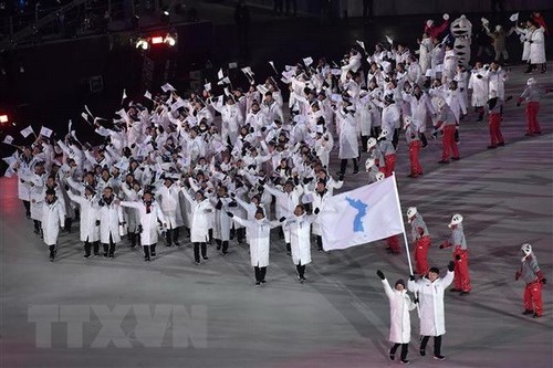 สองภาคเกาหลีเห็นพ้องจัดทีมคณะนักกีฬาร่วมกันเพื่อเข้าร่วมการแข่งขันกีฬาโอลิมปิกโตเกียวปี 2020 - ảnh 1