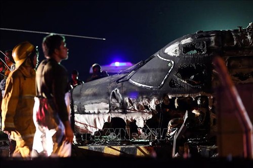 มีผู้เสียชีวิต 8 รายจากอุบัติเหตุเครื่องบินระเบิดในฟิลิปปินส์ - ảnh 1