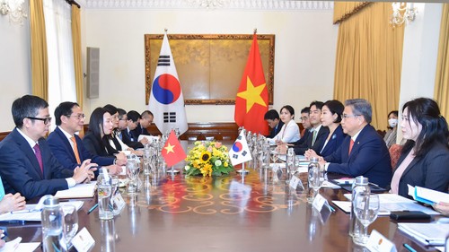 พัฒนาความสัมพันธ์ร่วมมือในทุกด้านระหว่างเวียดนามกับสาธารณรัฐเกาหลี - ảnh 1
