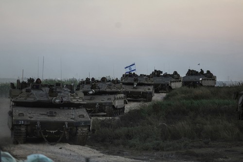 การปะทะระหว่างกลุ่มฮามาสกับอิสราเอลยังคงเกิดขึ้นอย่างต่อเนื่อง - ảnh 1