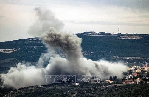 อิสราเอลโจมตีทางอากาศใส่เลบานอนต่อไป - ảnh 1