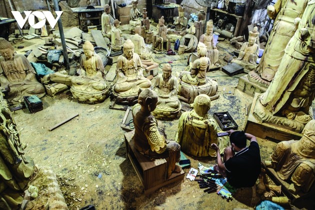 Làng điêu khắc gỗ Sơn Đồng - Làng nghệ nhân