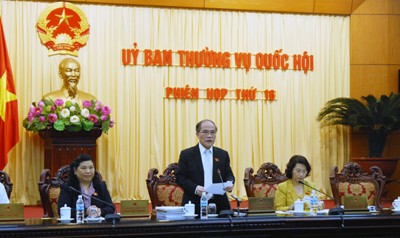 Inauguran XVI reunión de la Comisión Permanente del Parlamento vietnamita - ảnh 1