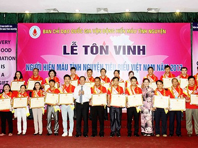 Localidades vietnamitas promueven la campaña de donación de sangre - ảnh 1