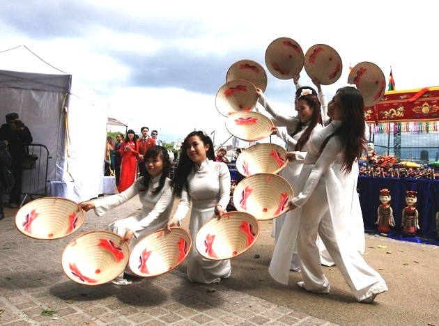 Vietnam celebra un festival al aire libre en Londres para destacar la amistad con el Reino Unido - ảnh 1