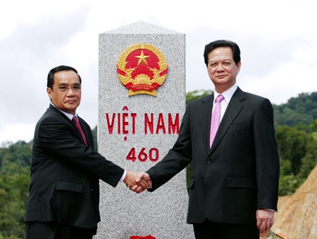 Autoridades de Vietnam y Laos destacan exitosa demarcación fronteriza - ảnh 1