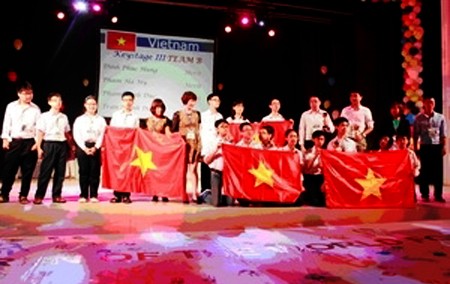 Vietnam ganó 3 medallas de oro en concurso internacional de matemáticas  - ảnh 1