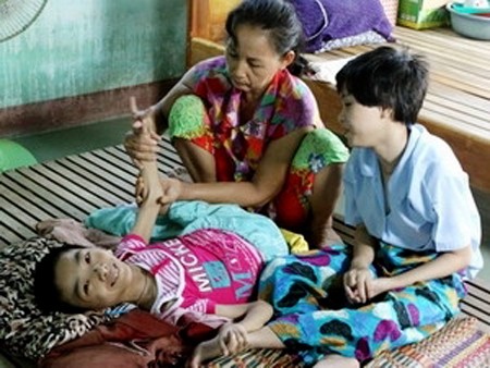 Partido de Trabajo de México ayuda a víctimas vietnamitas de Dioxina - ảnh 1