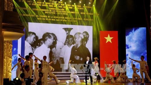 Conmemoran en Ciudad Ho Chi Minh aniversario del triunfo de la Revolución cubana - ảnh 1