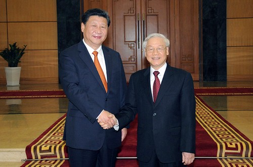 Máximo líder político de Vietnam visita China - ảnh 1