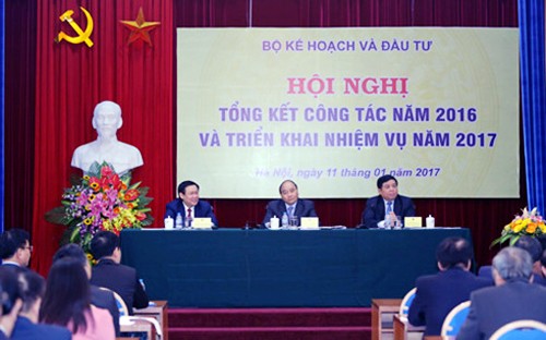 Vietnam reestructura trabajo de planificación para el avance económico - ảnh 1