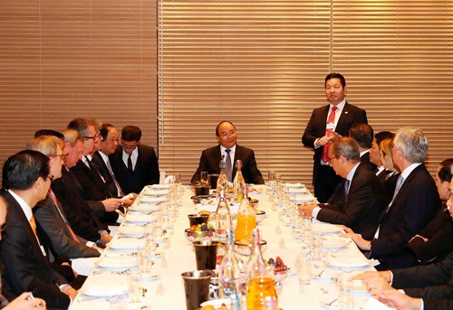 Vietnam incentiva inversiones de empresas líderes del mundo en territorio nacional - ảnh 1