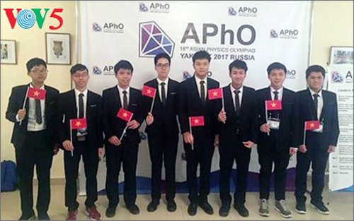 Delegación vietnamita gana medalla de oro en XVIII Olimpiada de Física de Asia - ảnh 1