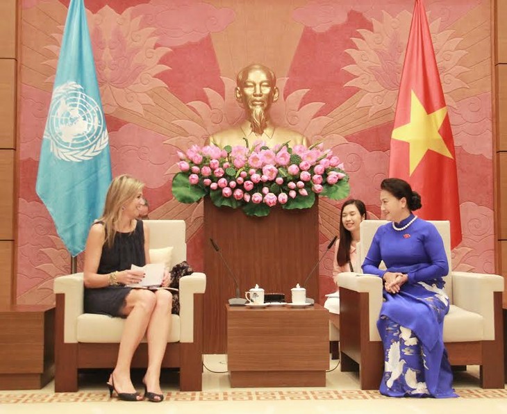 Reina holandesa destaca logros de Vietnam en reducción de la pobreza - ảnh 2