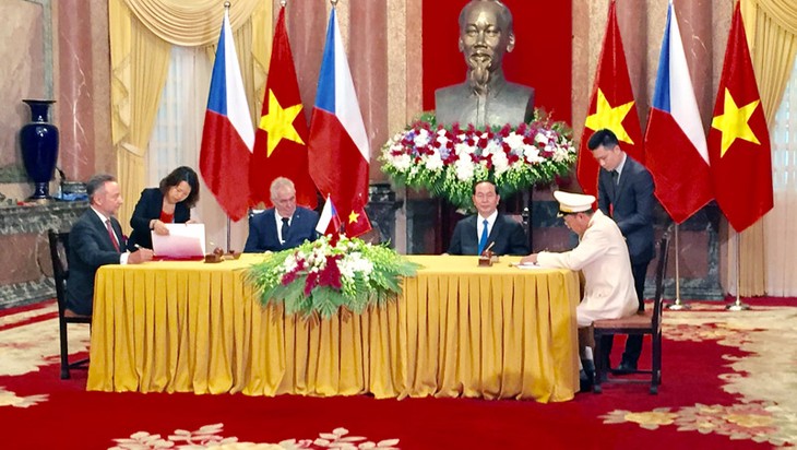 Relaciones Vietnam-República Checa siguen avanzando a nivel superior - ảnh 1