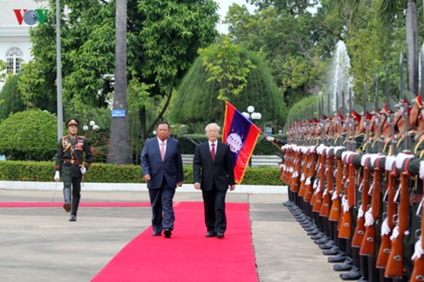 Las relaciones Vietnam-Laos siguen prosperando - ảnh 1