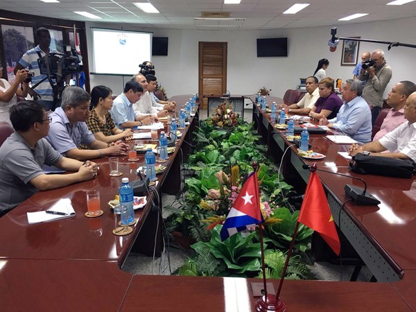 Vietnam y Cuba incrementan la cooperación sindical - ảnh 1