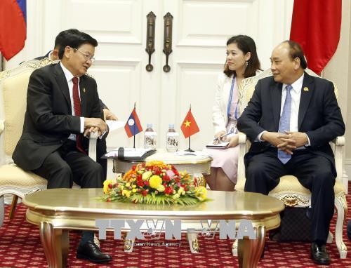 Vietnam consolida relaciones de cooperación con Laos y Camboya - ảnh 1