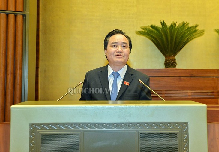 Parlamento de Vietnam analiza proyecto jurídico para educación superior - ảnh 1