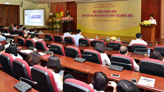 Prensa revolucionaria de Vietnam contribuye a acercar al Parlamento al electorado - ảnh 1