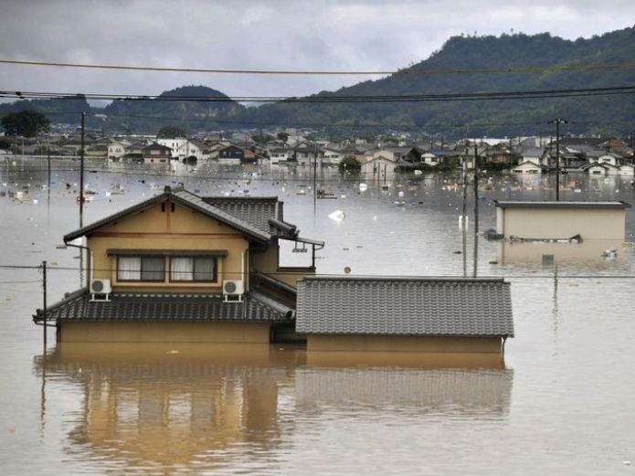 Sigue aumentando la cifra de víctimas mortales de fuertes lluvias en Japón  - ảnh 1