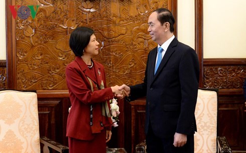 Presidente de Vietnam recibe a embajadoras de Canadá y Bélgica - ảnh 1