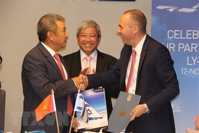 Mayor cooperación entre aerolíneas de Vietnam e Israel - ảnh 1