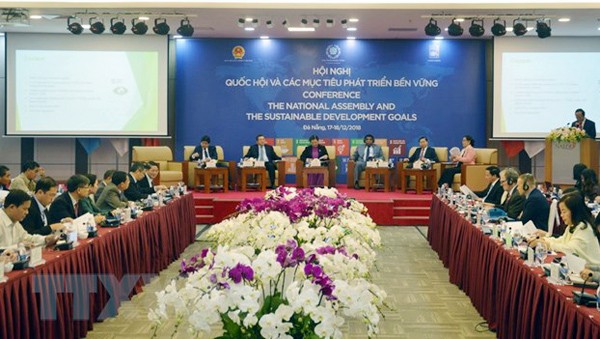 Diplomacia parlamentaria, factor clave para el avance de Vietnam en 2018 - ảnh 2