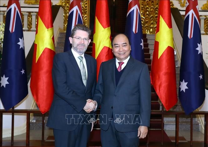 Presidente del Senado australiano recibido por primer ministro de Vietnam - ảnh 1