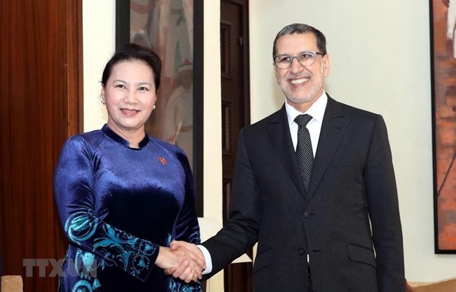 Líder parlamentaria de Vietnam recibida por primer ministro de Marruecos - ảnh 1
