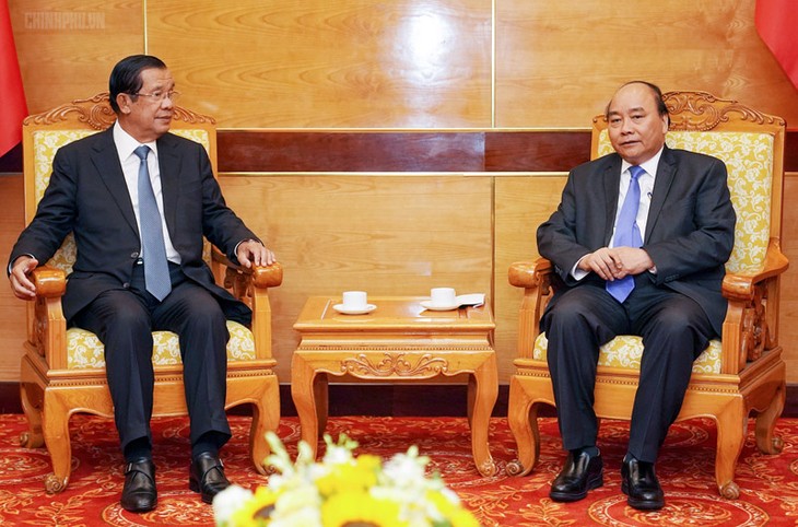 Primer ministro de Vietnam recibe a dirigentes de Camboya y Laos - ảnh 1