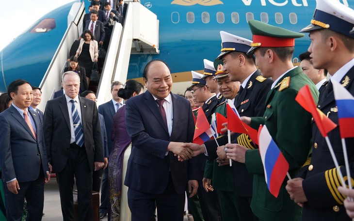 Primer ministro de Vietnam comienza agenda de trabajo en Rusia - ảnh 1