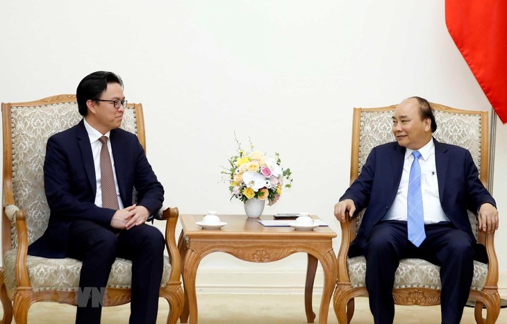 Jefe del Gobierno vietnamita recibe al saliente embajador de Camboya - ảnh 1