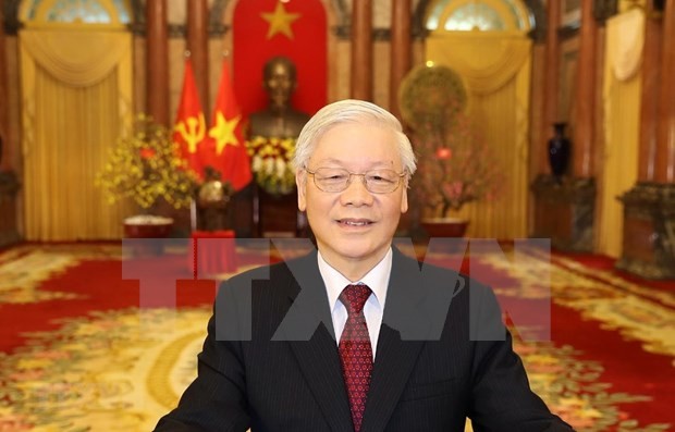 Máximos dirigentes de Vietnam felicitan 70 años del establecimiento de relaciones diplomáticas con Rusia - ảnh 1