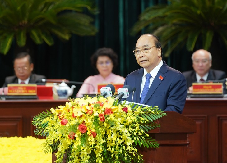 Primer ministro de Vietnam asiste al XI Congreso del Comité del Partido Comunista de Ciudad Ho Chi Minh - ảnh 1