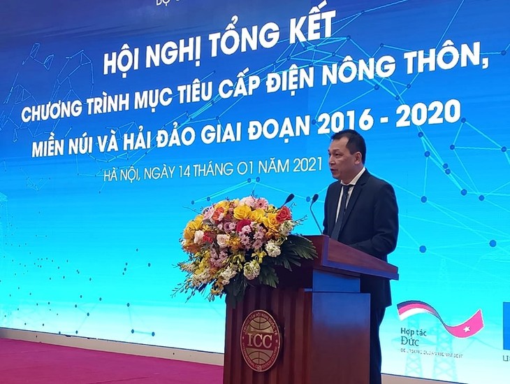 Vietnam avanza en la electrificación de zonas rurales, remotas, fronterizas e insulares - ảnh 1