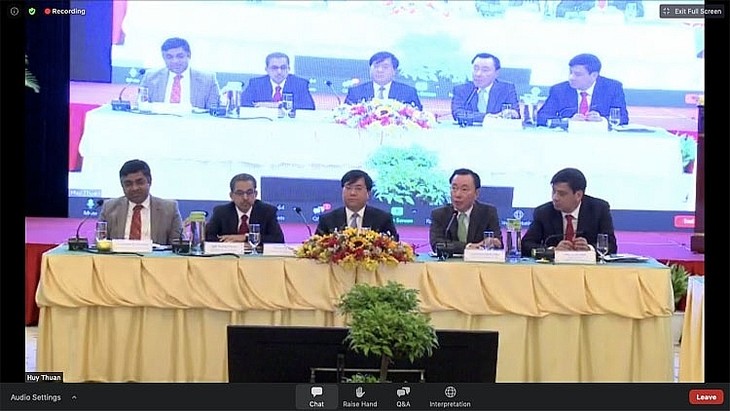 Vietnam y la India consolidan la cooperación en finanzas, tecnología y recursos humanos - ảnh 1