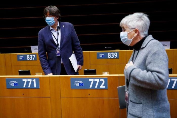 El Parlamento Europeo levanta la inmunidad a los separatistas catalanes - ảnh 1