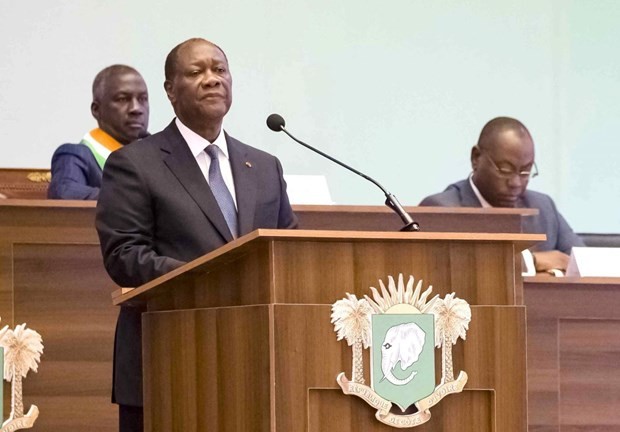 Presidente de Costa de Marfil enfatiza logros de Vietnam - ảnh 1