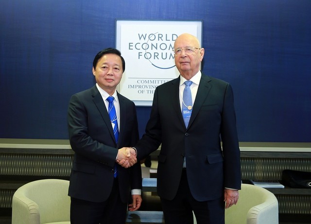 Prosiguen actividades del viceprimer ministro de Vietnam en el 53º Foro Económico Mundial - ảnh 1