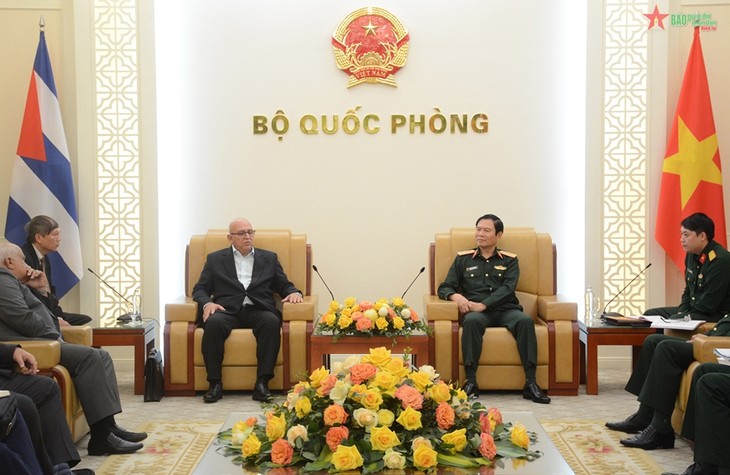Ministerio de Defensa de Vietnam fortalece cooperación con Cuba en materia de construcción - ảnh 1
