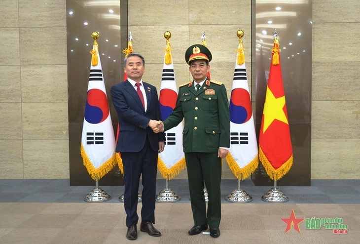Vietnam y Corea del Sur fortalecen cooperación en defensa - ảnh 1