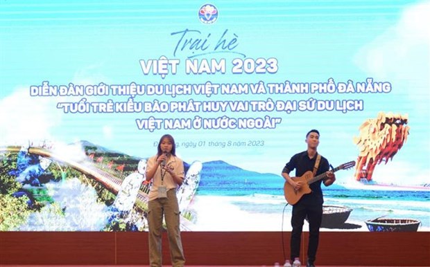 Jóvenes vietnamitas en el extranjero promueven su papel como embajadores del turismo - ảnh 1