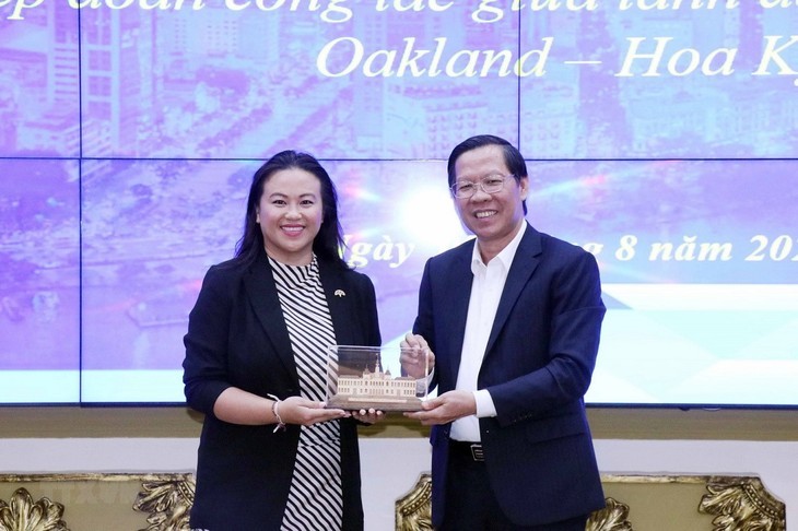 Ciudad Ho Chi Minh fortalece cooperación con la ciudad estadounidense Oakland - ảnh 1