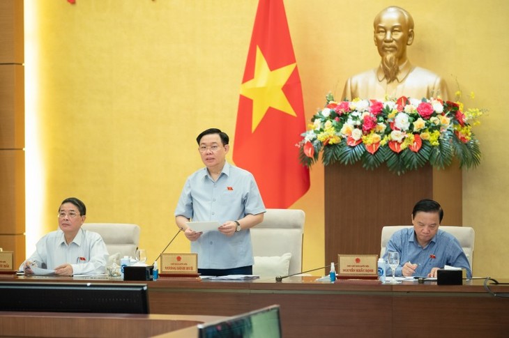 Comité Permanente de la Asamblea Nacional de Vietnam opinará sobre la preparación del voto de confianza - ảnh 1